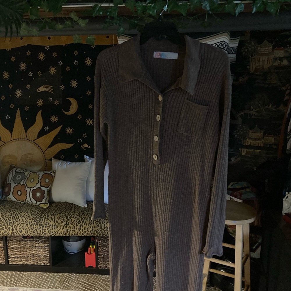 Nwot. Size Small. - image 4